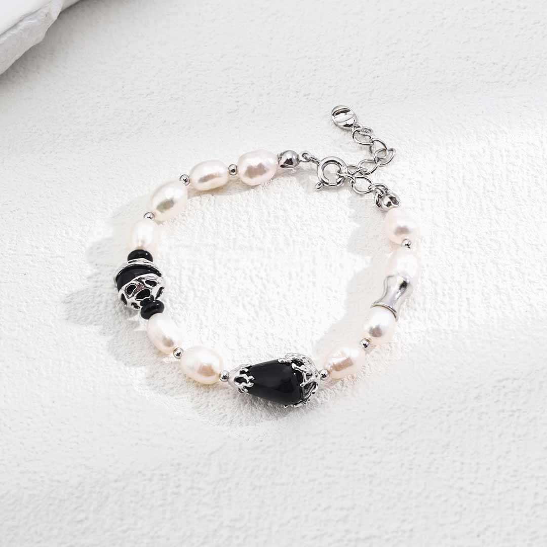 Elegant Onyx Pearl Bracelet