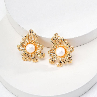 Sunflower Natural Pearl Earrings in 18K Gold Plated | LAYUMI